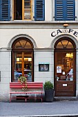 Das Restaurant 'Les 3 Sifflets', Genfer See, Schweiz