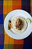 Corn tortillas with chicken, gherkins and limes (Mexico)