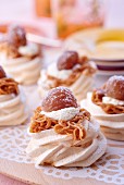 Meringues with candid chestnuts