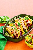 Tacos mit gegrilltem Chili-Huhn und Gemüse