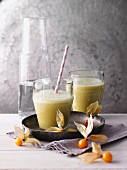 Apricot and physalis smoothie with bananas and matcha powder