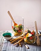 Nizza-Salat in Gläsern
