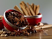 Star anise, cinnamon sticks and cardamom