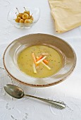 Apple soup with vegetables and cashew nuts