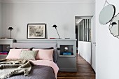 Elegantes Schlafzimmer mit zarten Farben