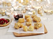 Breaded cheese canapés for Christmas