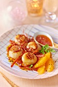 Fried scallops with saffron and chorizo for Christmas