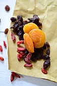 Dried fruit: apricots, goji berries and raisins