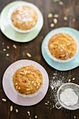 Pear muffins with pine nuts