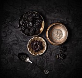Blackberries and blackberry jam (seen from above)