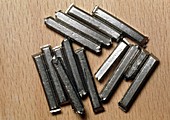 Bars of niobium metal