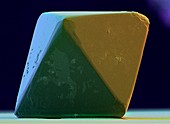 Microdiamond crystal