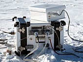 Antarctic snow temperature measurement