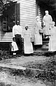 Red Cross delivering food,USA,1918