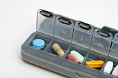 Pill organizer container