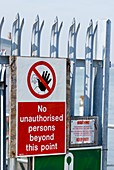 No unauthorised persons sign