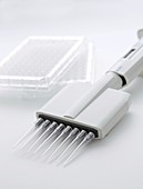 Multi-channel pipette with assay plates