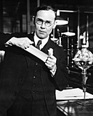 Wallace Carothers,US chemist
