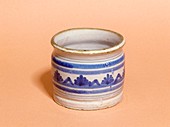 Ointment pot,18th century