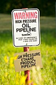 Oil pipeline,Canada