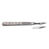 Surgical scalpel and blade