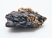 Prismatic parallel crystals of allanite