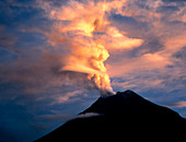 Tunguragua volcano
