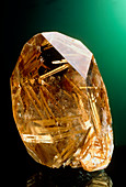 Quartz crystal with rutile inclusions