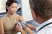 Measuring blood pressure