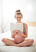 Pregnant woman choosing baby names