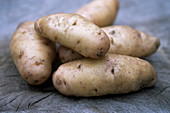 Potatoes (Solanum tuberosum 'Anya')