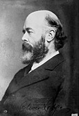 Oliver Joseph Lodge,British physicist