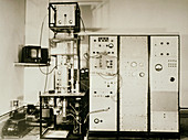 The first Cambridge SEM photographed in 1953