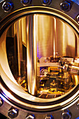 Ultra-high vacuum atomic force microscope