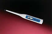 Clinical thermometer with digital display