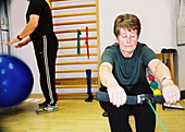 Physiotherapy rowing exercise
