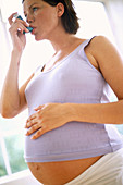 Asthmatic pregnant woman