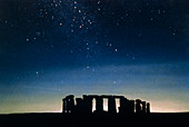 Illustration depicting star-rise over Stonehenge