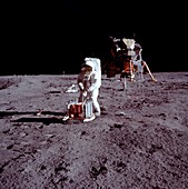 Apollo 11 astronaut Aldrin deploying EASEP on Moon