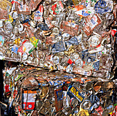 Aluminium cans for recycling,Japan