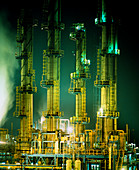 Solvent reactor towers