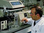 Chemist & liquid chromatography equipment
