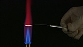 Flame test detecting strontium