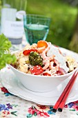 Noodle salad with prawns and vegetables