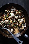 Clams in herb sauce