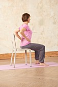 Camel riding lower spine (yoga) – Step 2: tilt pelvis forward