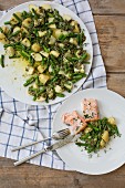 Potatoes with asparagus and salmon