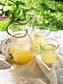 Posh picnic - organic lavender and rose lemonade