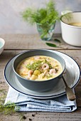 Chowder with prawns and dill