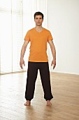 Nierenstärkendes Gehen (Fenghuxifa Buxinggong, Qigong), Schritt 2: Parallelstand